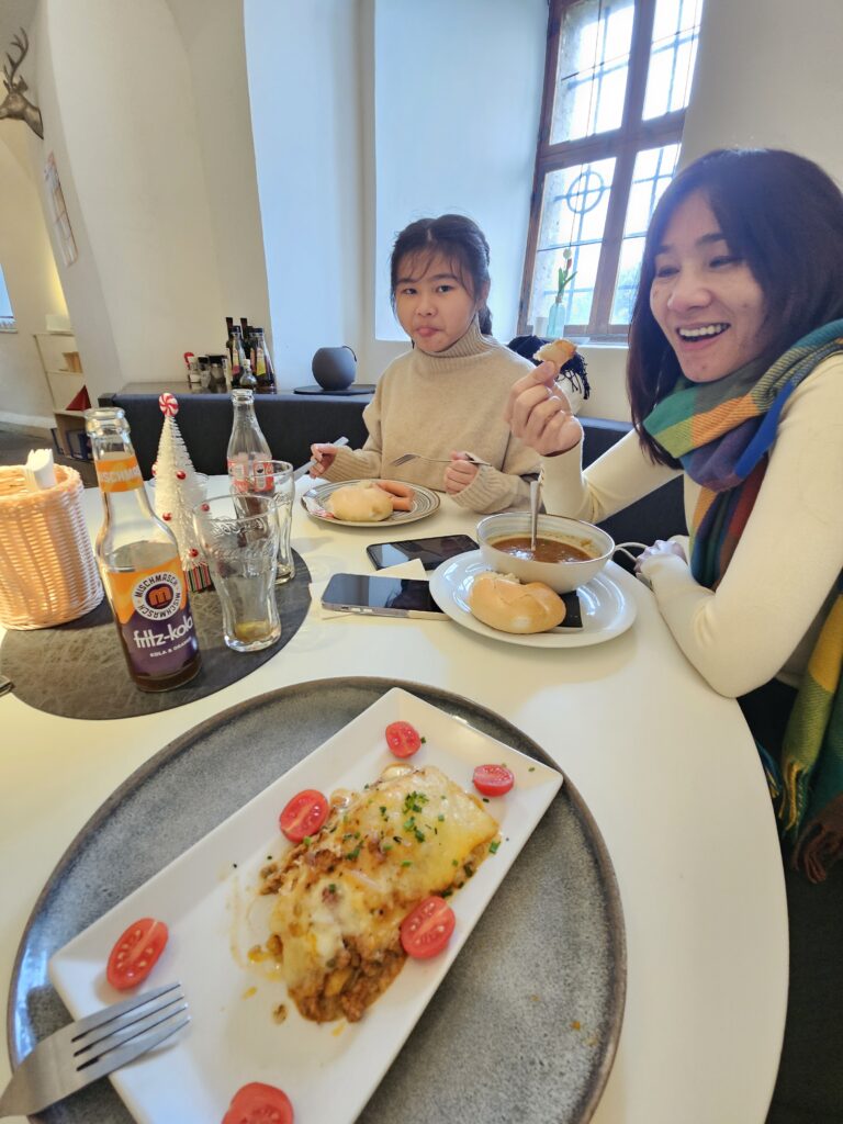 ambras restaurant1