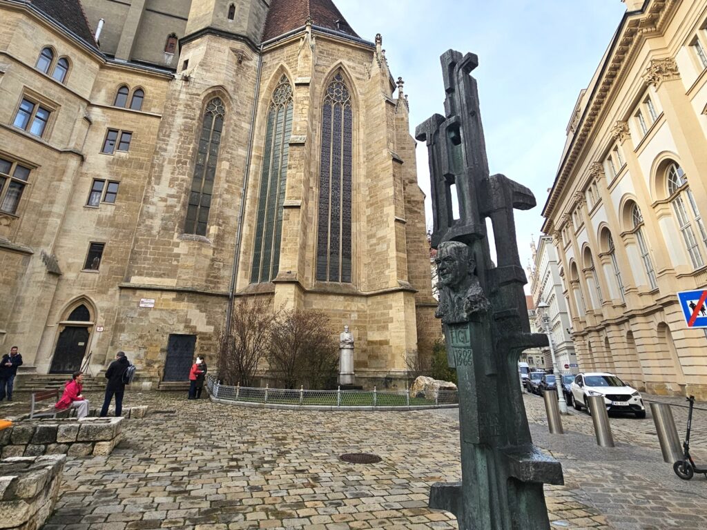 leopold figl denkmal (1)